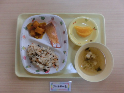 �����ε뿩�ʥ���륮���б�����